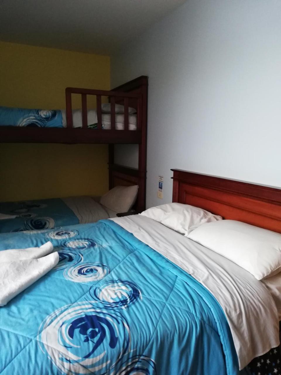Club Ejecutivo Hotel บาญอส ภายนอก รูปภาพ